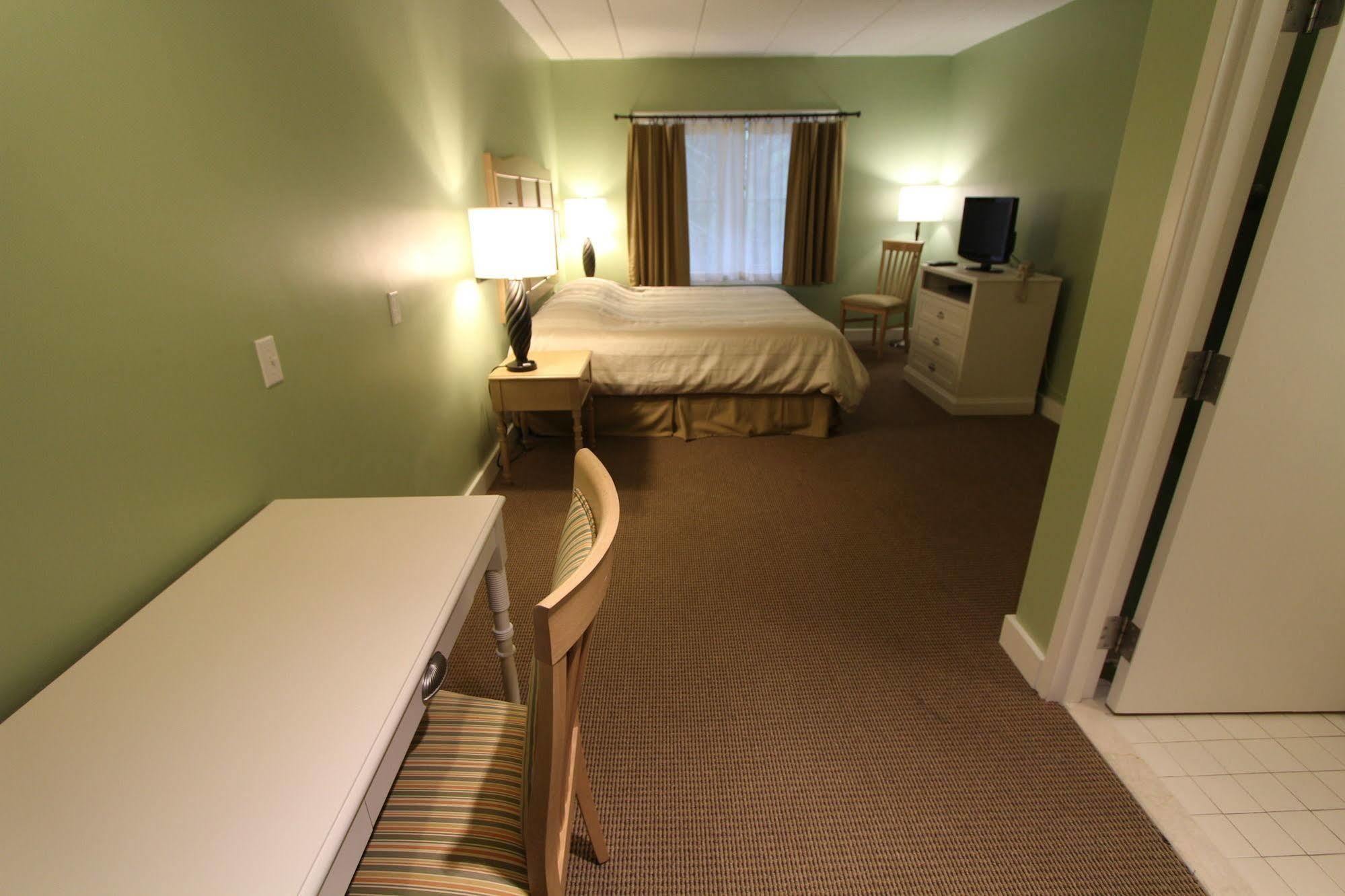 Holly Tree Resort West Yarmouth Extérieur photo