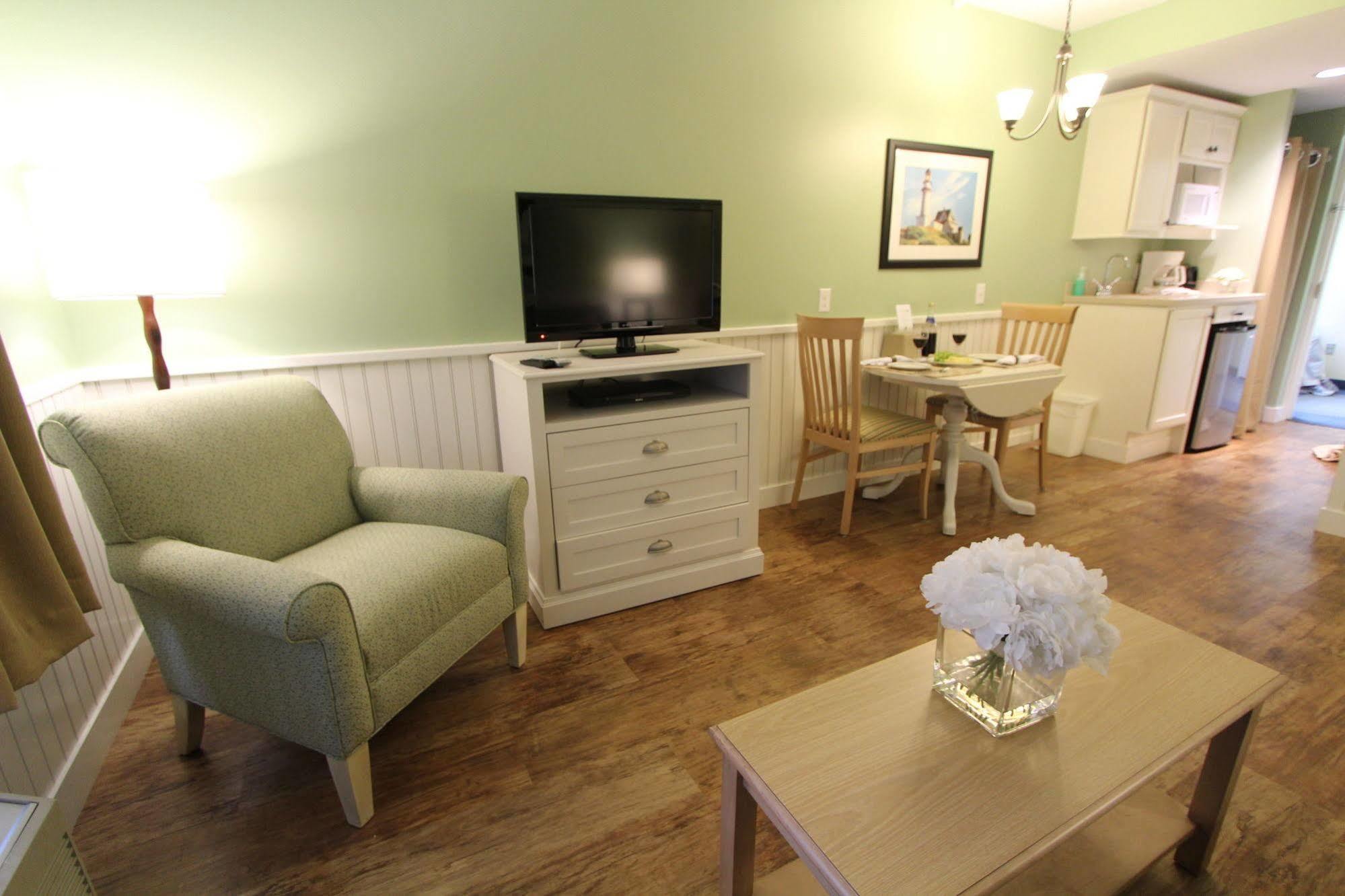 Holly Tree Resort West Yarmouth Extérieur photo